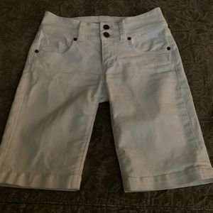 CAbi long white jeans shorts; size 0